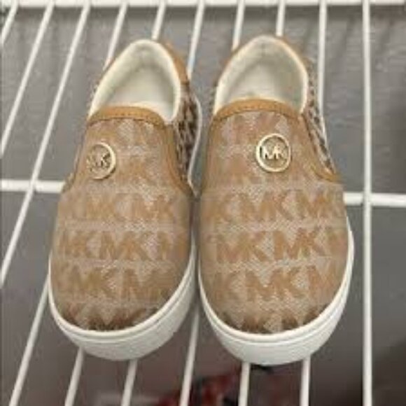 LIKE NEW EUC MICHAEL KORS MONOGRAM CANVAS SLIP ON TODDLER SHOES SIZE 7 - Picture 2 of 2